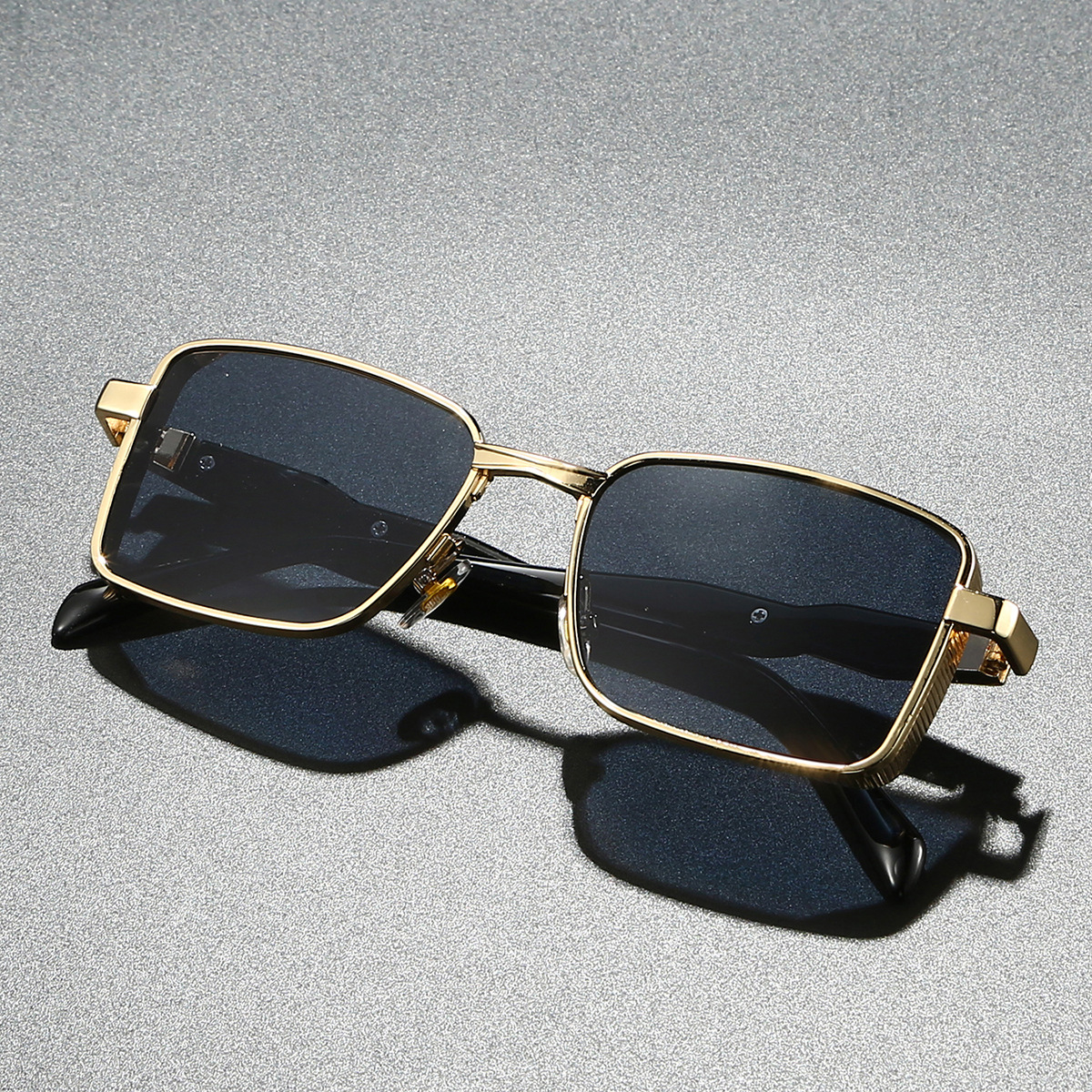 Modigliani Square Sunglasses