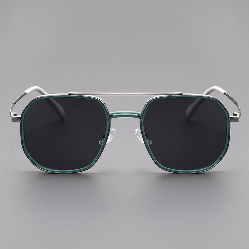 Tyga Polarized Navigator Sunglasses